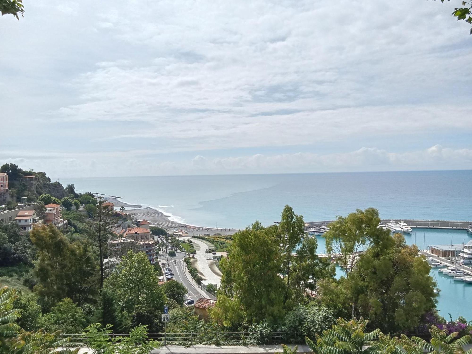 Casa Eden Apartment Ventimiglia Luaran gambar
